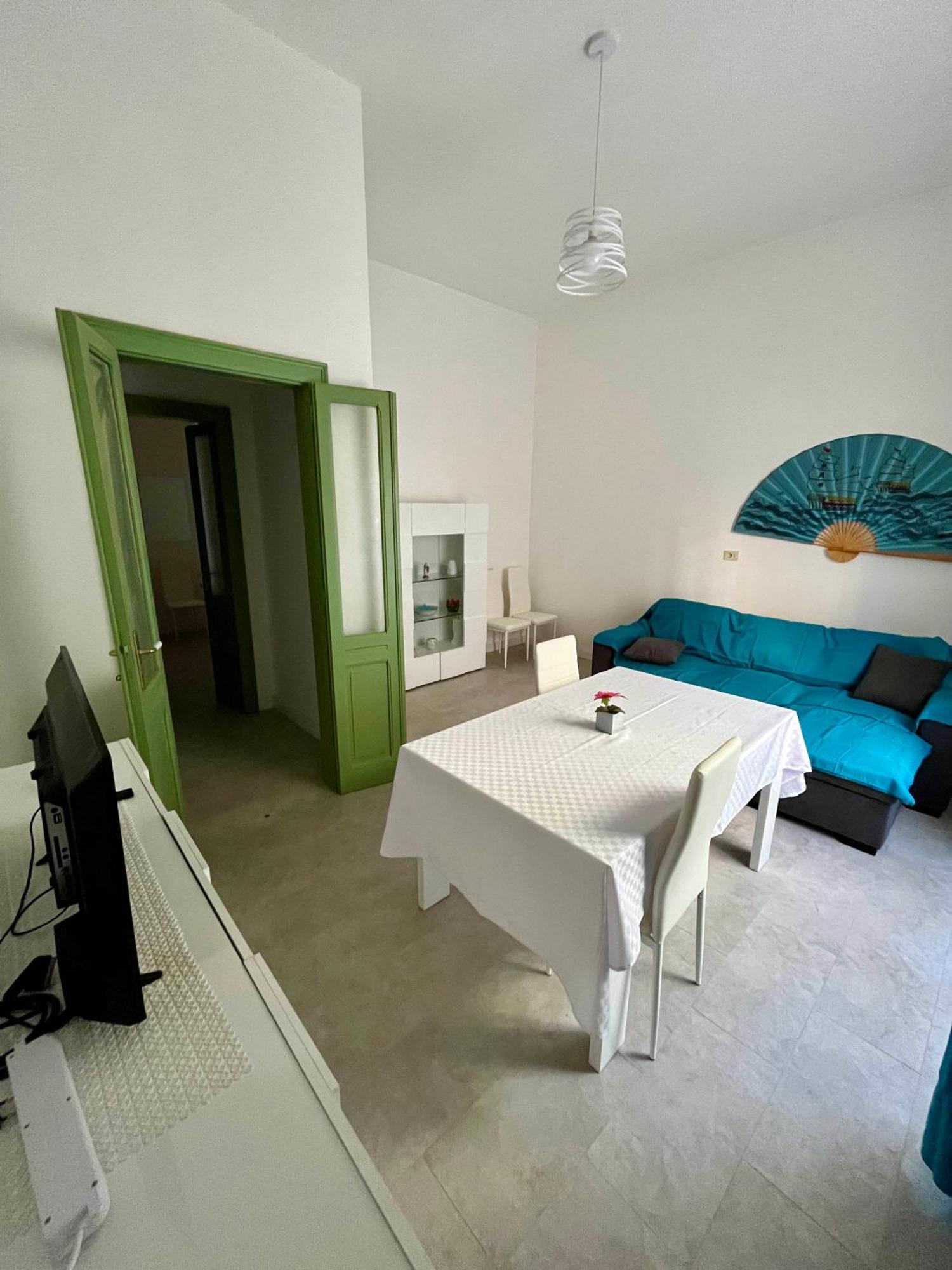 Chic Urban Retreat Con Giardino Luminoso Apartment *